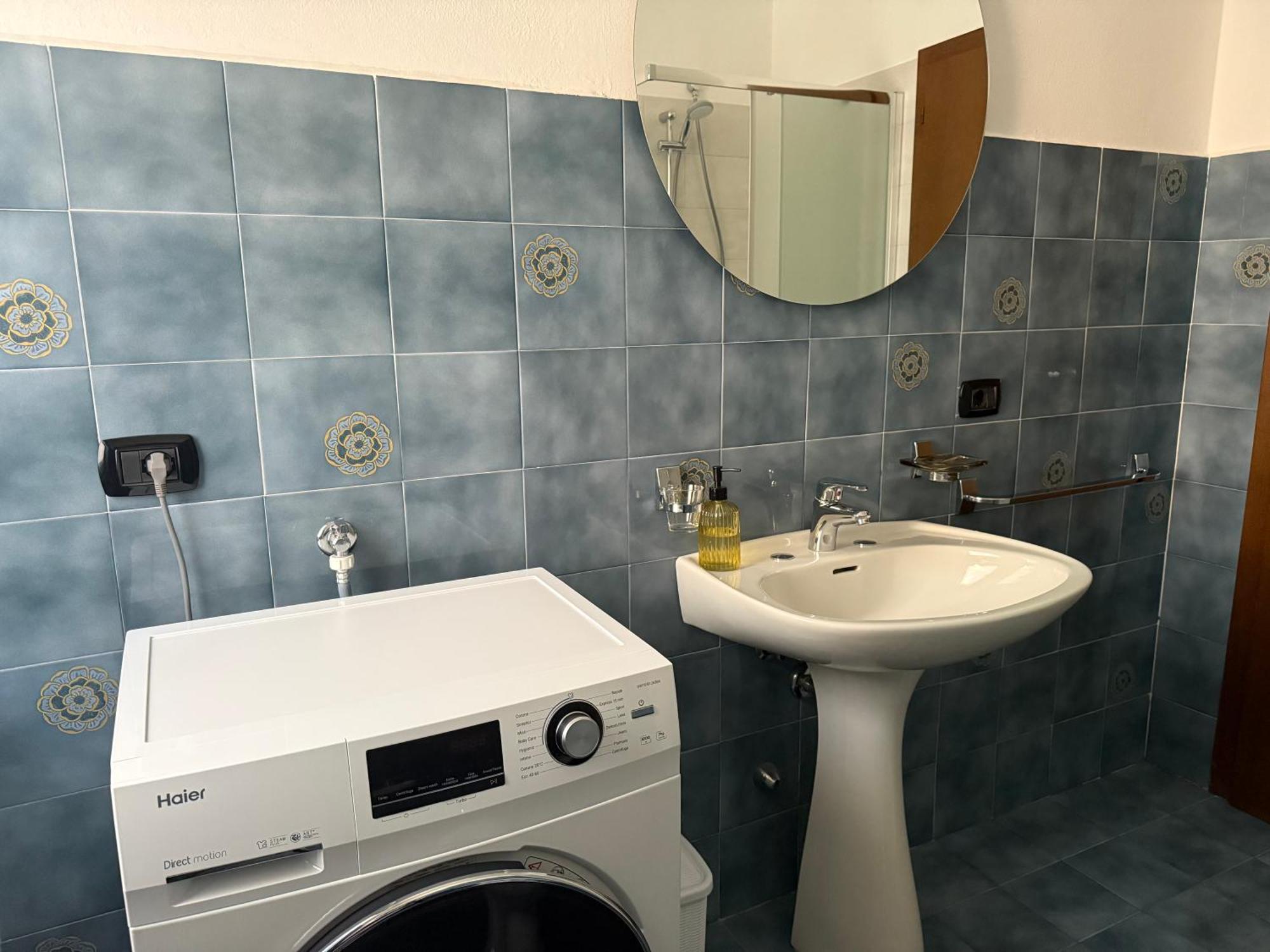 Appartamento Spazioso Con 3 Camere Da Letto Riva del Garda Exterior foto